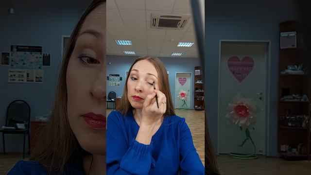 Шустрый макияж