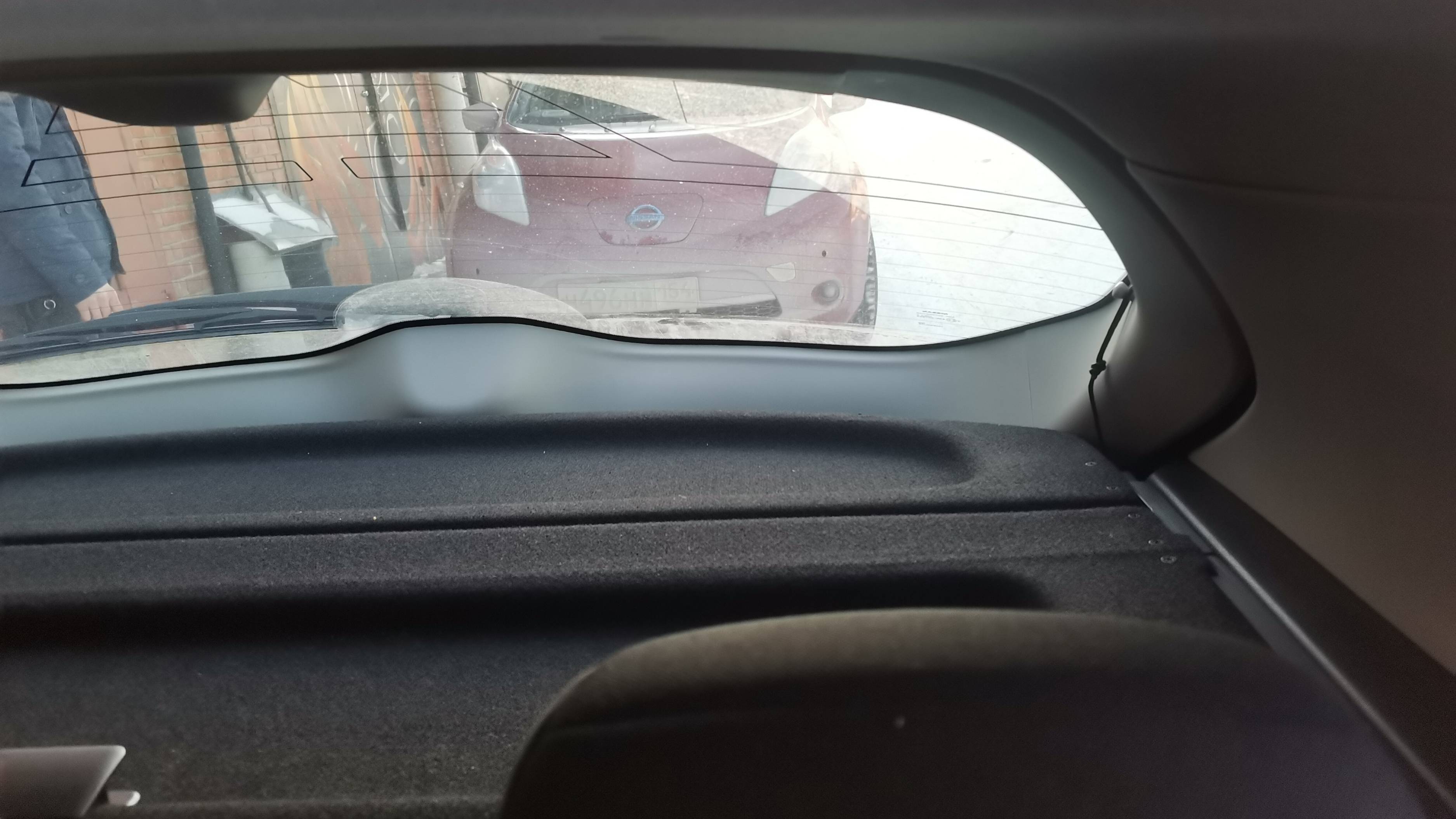 Полка Багажника  Nissan LEAF ZE1
