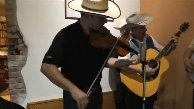 KROK V Programe Fiddle DEE Má Hosta 3.10.2014 V Kaviarni Avatarka V Prostějove
