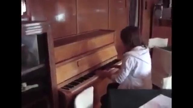 Студентам семидесятых посвящается, вспомним молодость🎵🎶🎹🎸🎷📻🎧🎤🎛🎙🎼🥁📯🎸🎸🎸