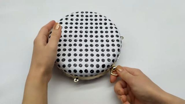 Кожаный клатч в горошек / клатч таблетка