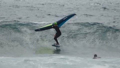 LONG WAY AROUND - Gong