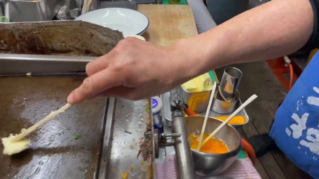 Fukuoka's Best Kept Secret: 21-Year-Old Chef and His Tipsy Dad's Yatai