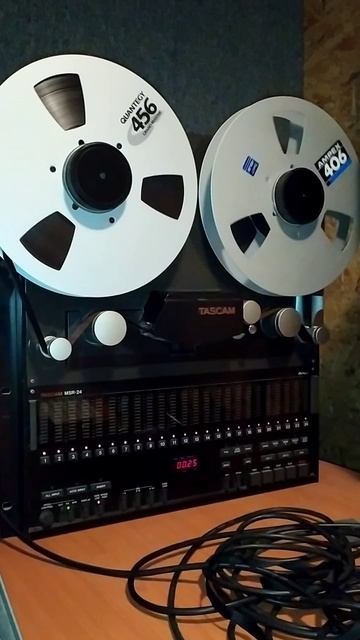 Настоящий творец доцифровой эры звукозаписи TASCAM MSR-24!