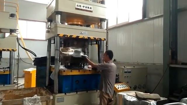 metal forming 200 tons hydraulic press