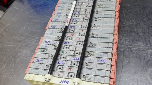 TOYOTA PRIUS 30 partial battery repair. частичный ремонт 89241707815