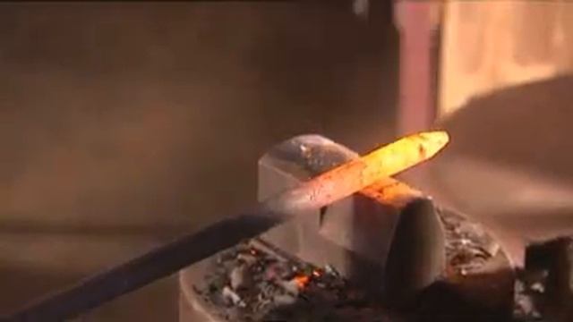 Priori Terre France 3 Atelier rouge cerise.wmv