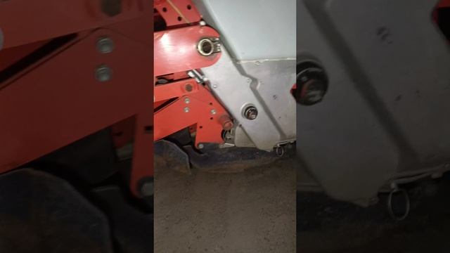 Сеялка
Kuhn
Planter экспресс-обзор от Виталия Белоглазова