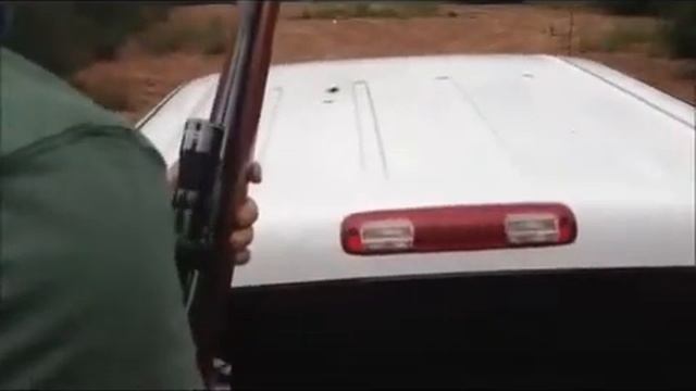 Прострелил крышу смотреть видео прикол