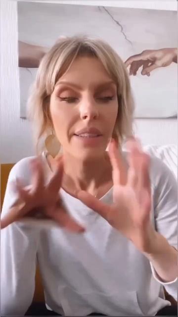 How to make a guy jealous on social media?