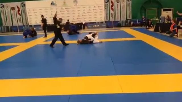 Emelie bjj moscow open 2017 absolut Faixa azul IBJJF