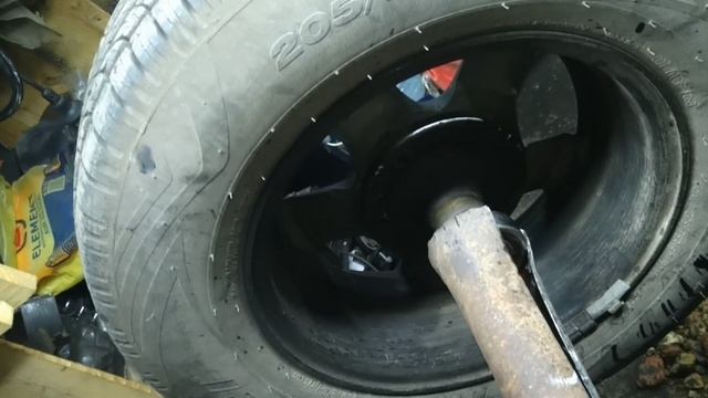 VID_20250216_224027.mp4