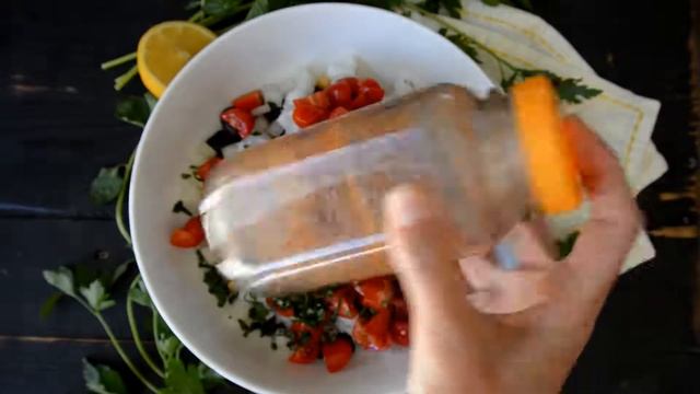 Balela (Middle Eastern Bean Salad)