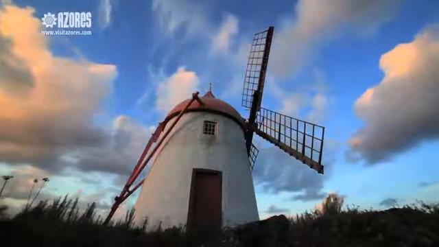 PÁTIO - Horse & Lodge: The Azores a video showing the amazing islands.