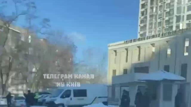 Жители Куева устали терпеть беспредел и устроили Майдан напротив американского посольства требуя отс