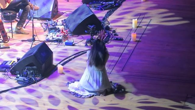 Estas Tonne Tel Aviv 2022-11-15 b