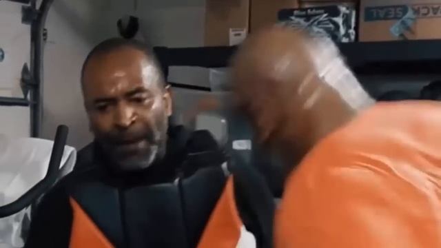 Mike Tyson DESTROYS Heavy Bag?👀SCARY POWER PUNCHES! | New Training for Jake Paul FIGHT [2024] AGE 5