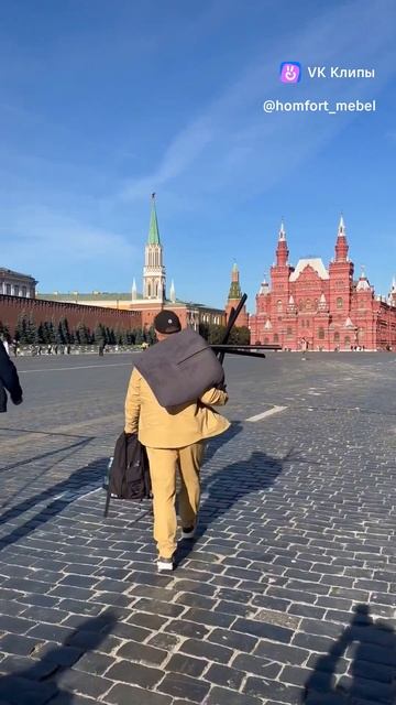 ПРИКЛЮЧЕНИЯ СТУЛА)