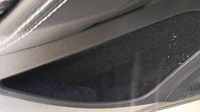 Обшивка карпетом кармана задней двери Веста NG