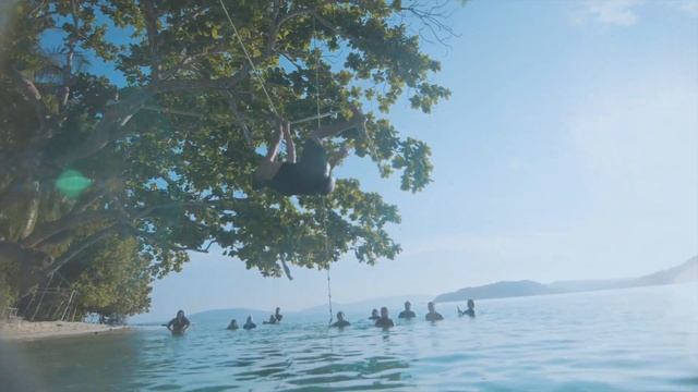Flippin' Papuan Kids