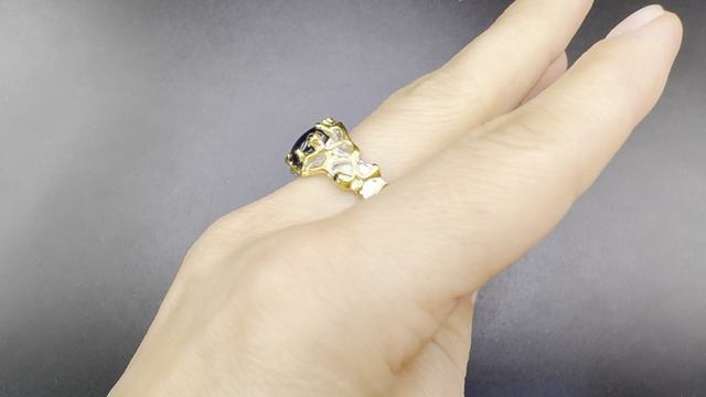 Кольцо с сапфирами  Серебро 925 пробы, позолота  Размер 17,5 ХХ027