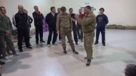 Освобождение От Захвата За Шею Сзади