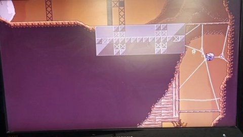 Webbed полетал на паутине ничего не понял и повеселился .1.