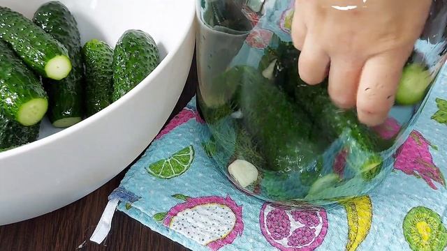 ХРУСТКІ🥒МАЛОСОЛЬНІ ОГІРКИ В БАНЦІ ЗА ДОБУ | Абетка рецептів
