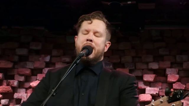 Samae Koskinen: Kaikki on perseestä (paitsi sä) / G Livelab, 2018