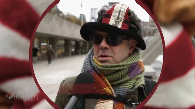 Christmas Spending / Greg the Quirky Camera Guy