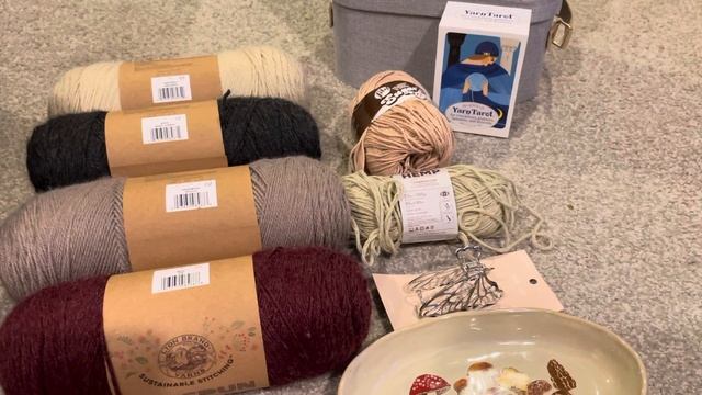 VR- The Yarnaholic/ Yarn Tarot