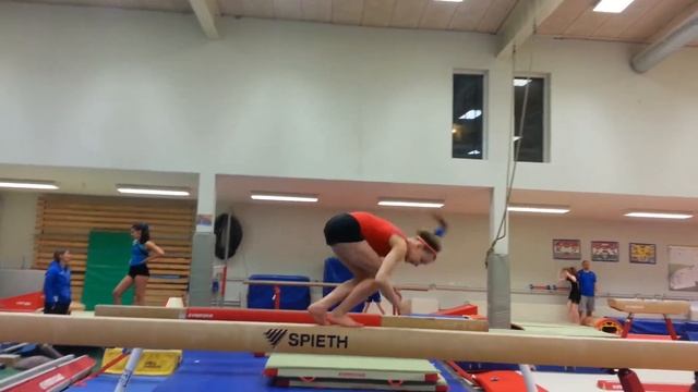 Soley back tuck