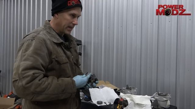 TILLOTSON CARBURETOR REBUILD TRICKS!  IT'S EASY!