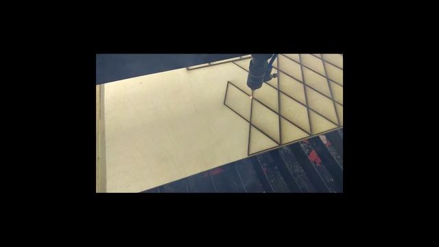Лазартис - Видео лазерной гравировки фанеры