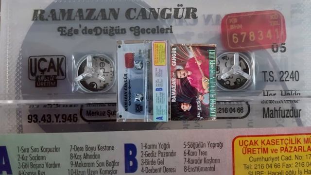 Uzun Uzun Kamışlar Süpürgesi Saz Olur (Elektro Bağlama) Gedizli Ramazan Cangür 1993 Uçak Müzik Me05
