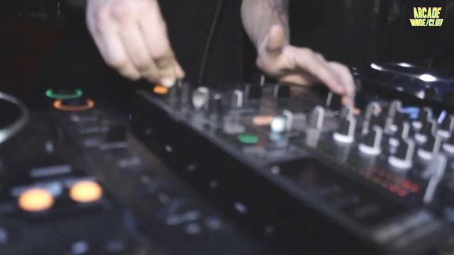 ARCADE MODE CLUB Space Elephants @Harmony