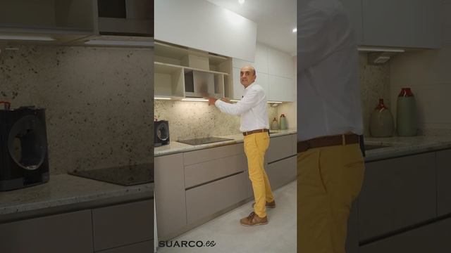 Consejo diseño cocinas:Descubre cómo aprovechar el mueble de la campana integrada