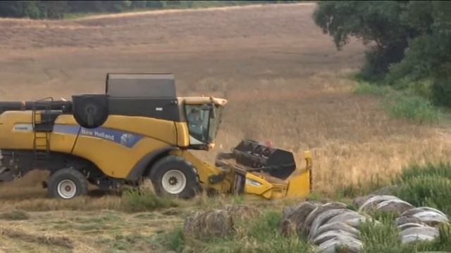 New Holland CX8080