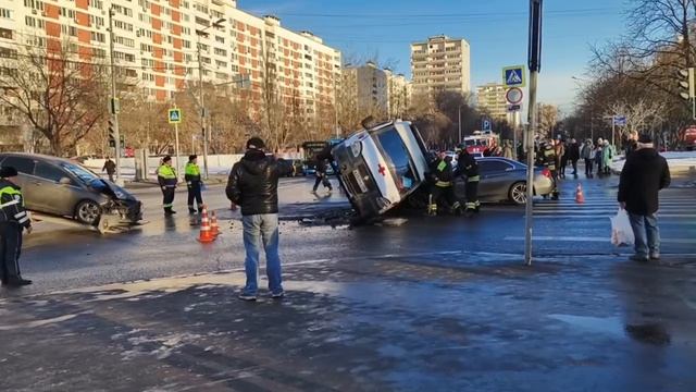 😱 Серьезное ДТП 

📍 на пересечении ул. Ферганская и Сормовская