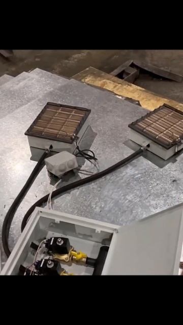 Подключение горелка-клапан-распределительный шкаф в газовой камере полимеризации порошковой краски.