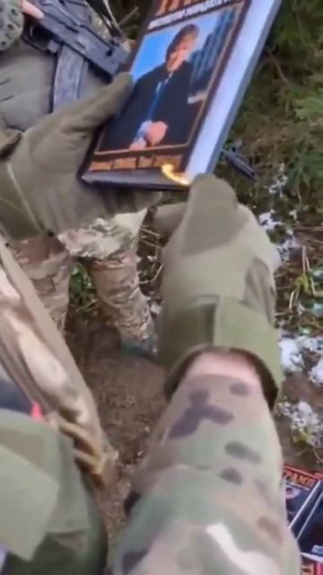 В рядах ВСУ началась "боротьба" с американскими флагами и Дональдом Трампом