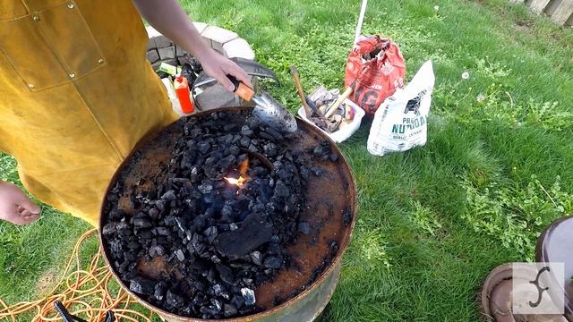 How to use Anthracite  for bladesmithing in a coal forge!