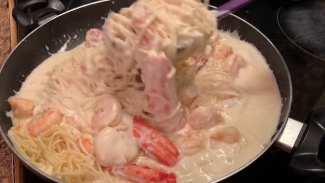 How To Make Baked Seafood Alfredo