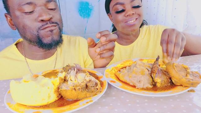 ASMR MUKBANG NIGERIA DELTA BANGA PEPPER SOUP WITH FISH AND FUFU#eatingshow #eatingchallenge #eating