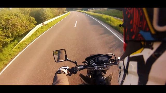 Supermoto fun //Drz400 Wheelies #3//