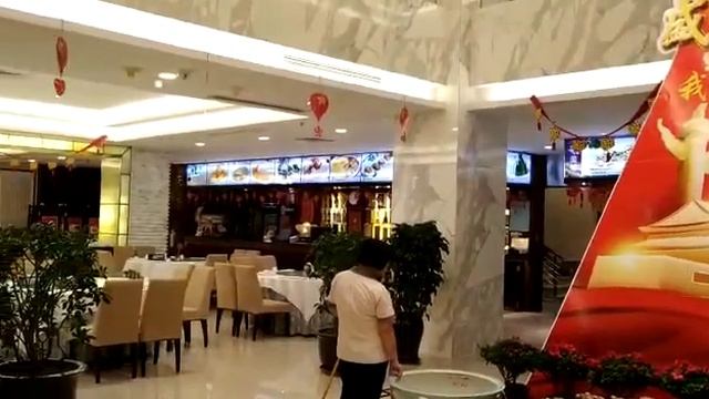 Deciding dinner menu, Dalian, China
