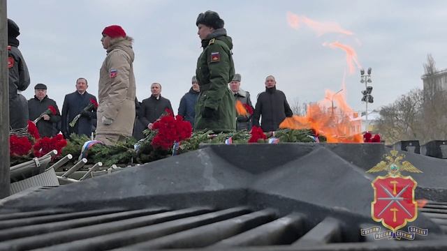 Начальник УМВД России по Тульской области Андрей Даценко почтил память погибших защитников Отечества