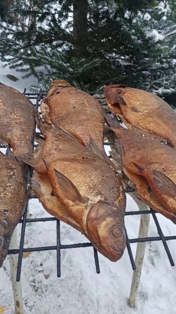 Лещ копчёный