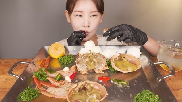 🦀홑게장 먹방 따라하지마시오🦀 Marinated soft snow crab [eating show]mukbang korean food