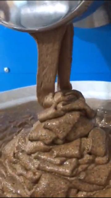 p2/Erdnussbutter-Maschine/peanut butter machine/macchina per burro di arachidi/industrial machine